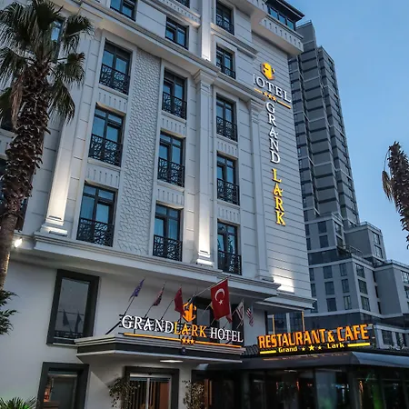 Grand Lark Hotel 3*