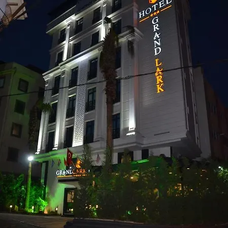 Hotel Grand Lark Adalar