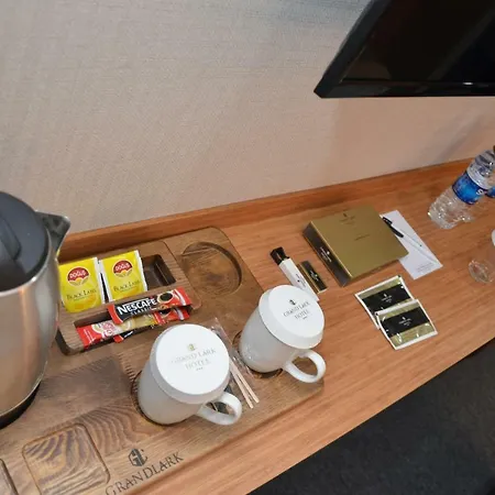 Grand Lark Hotel 3*
