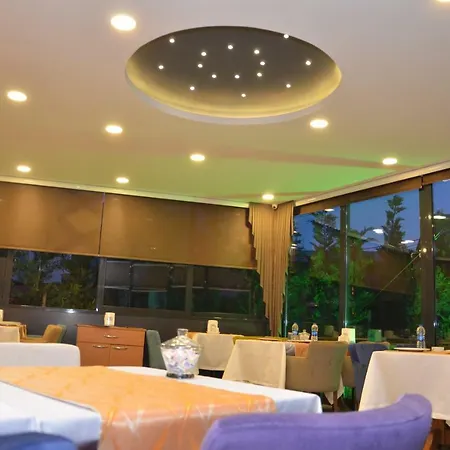 Grand Lark Adalar