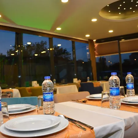 Grand Lark Aydinli
