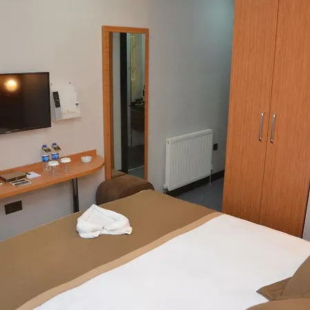 Hotel Grand Lark Adalar